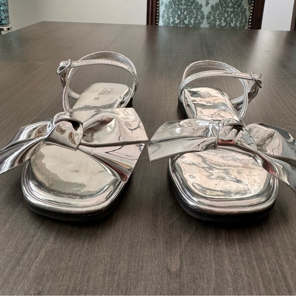 Zara kids girls mirrored bow sandals shiny silver size 32 or US 1 - Picture 4 of 11